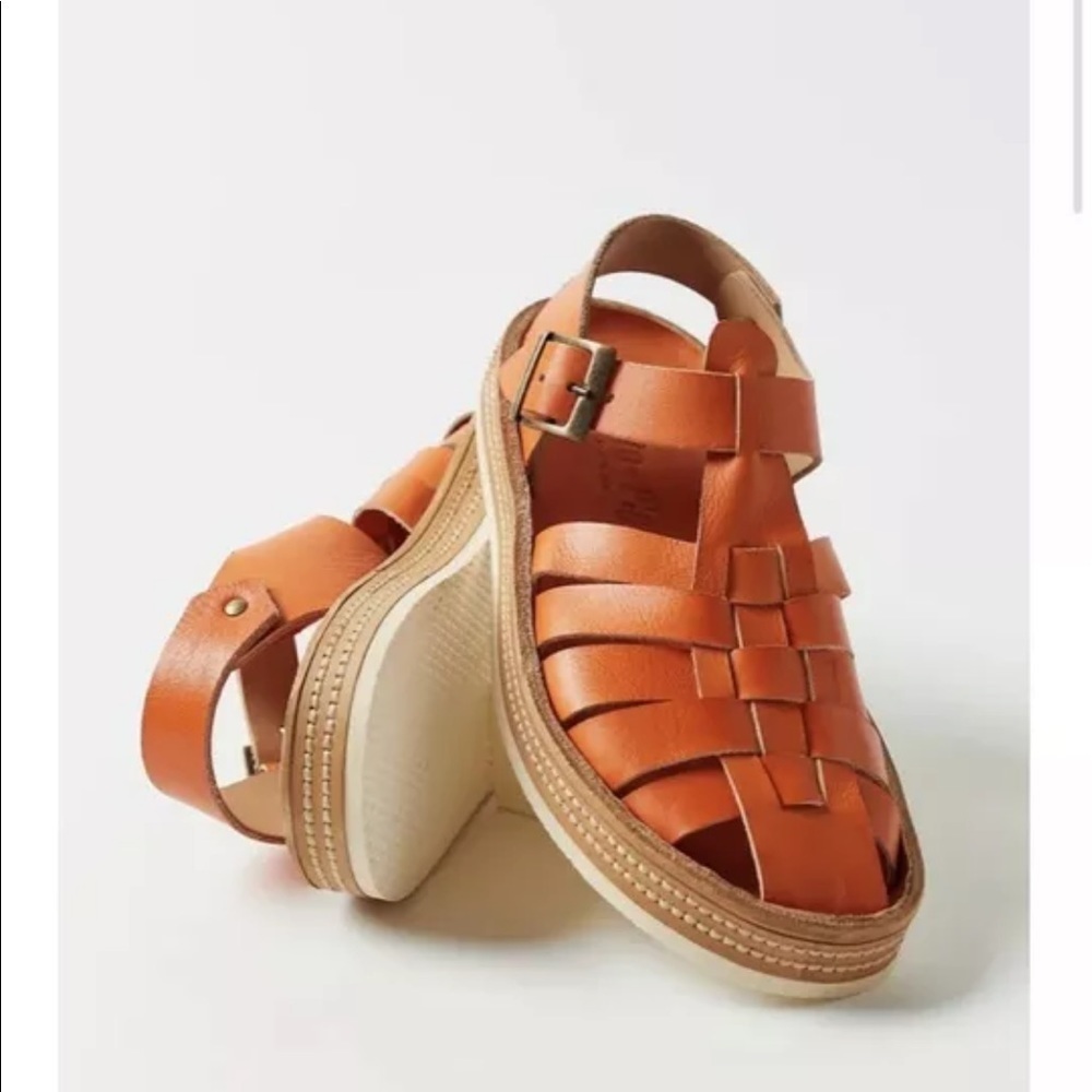 New Urban Outfitters Punto Pigro Platform Fisherman Sandal 39 or 9 and 40 or 10